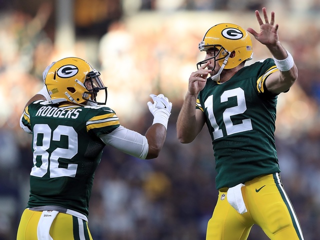 Eagles sign former Packers TE Richard Rodgers to a one-year deal